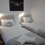 S Apartment Vir