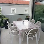 Apartment S Vir