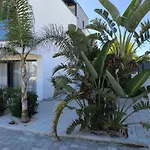 S Apartment *