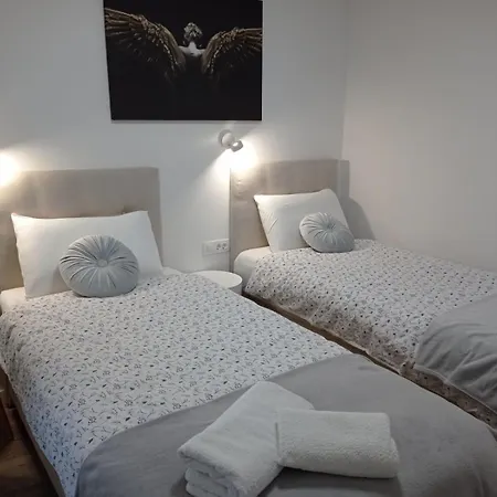 S Apartment Vir