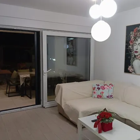 S Apartment