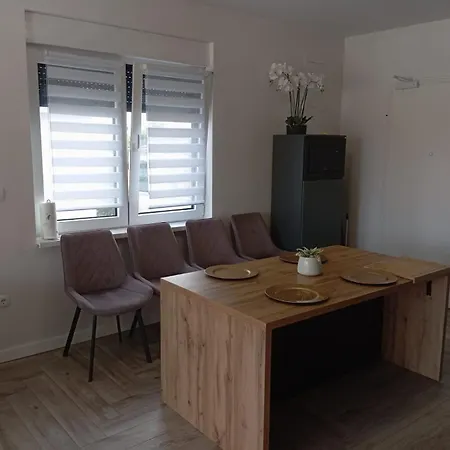 Apartment S Vir